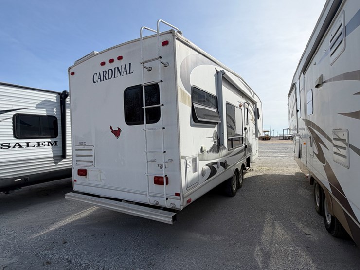 2008-forest-river-cardinal-30rk-5th-wheel-image-4