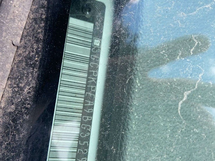 2011-chevrolet-silverado-1500-image-31