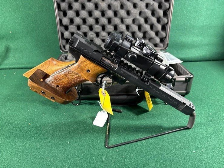 volquartsen-custom-22-lr-pistol-image-2