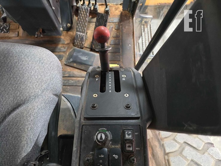 2012-deere-772g-image-20