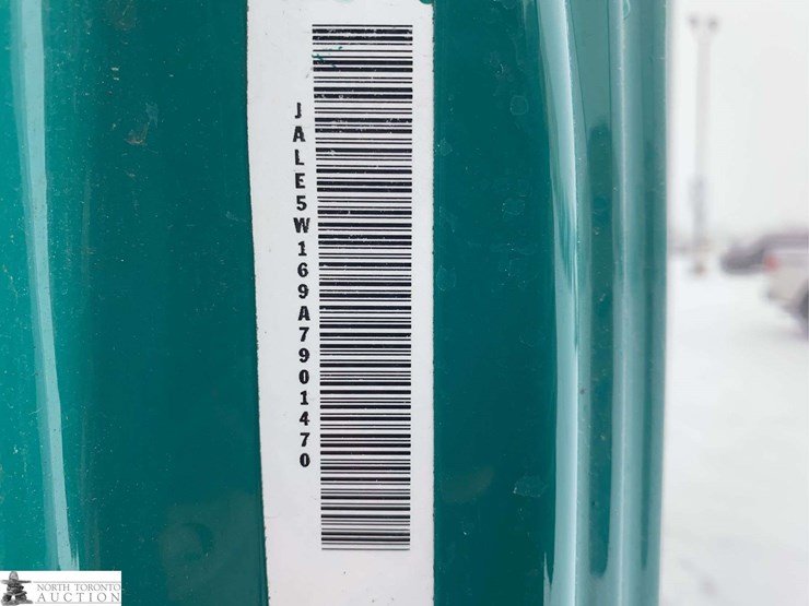 2010-isuzu-nqr-image-41