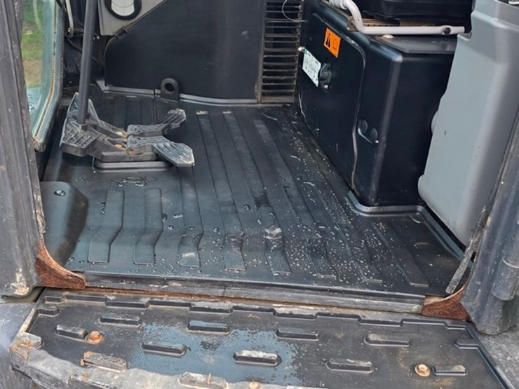 2023-bobcat-e42-image-47