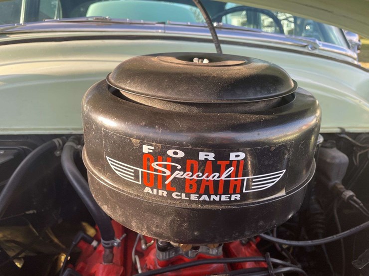 1953-ford-customline-sedan-image-87