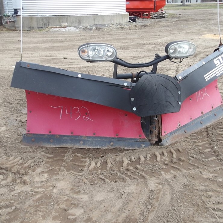 #7432 • DXT 9'2" Poly V-Blade