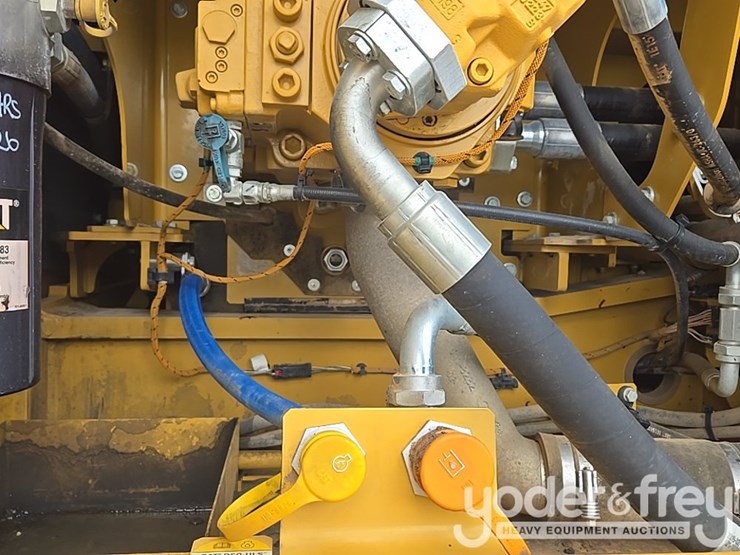 2019-caterpillar-336-image-71