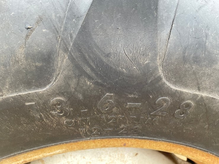 massey-ferguson-230-image-77