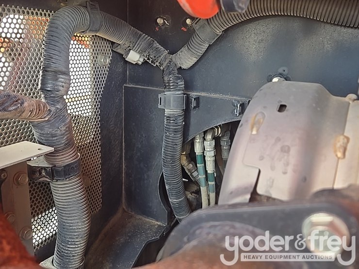 2020-kubota-svl65-2-image-56