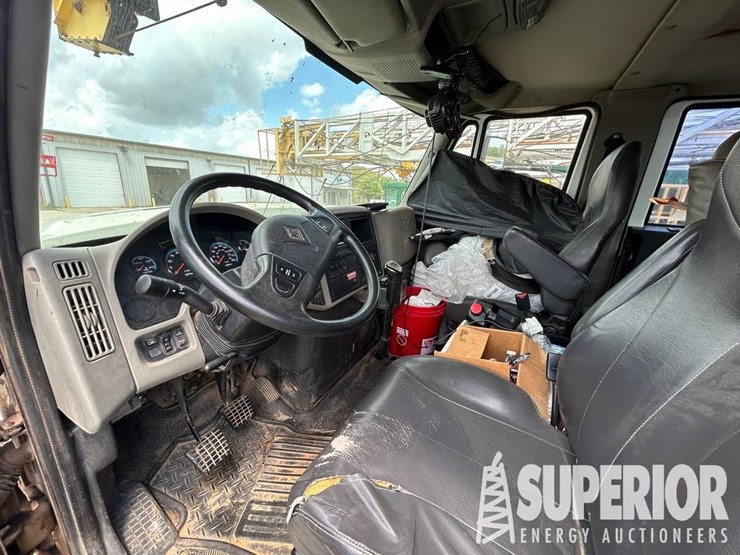 2014-international-7400-image-19