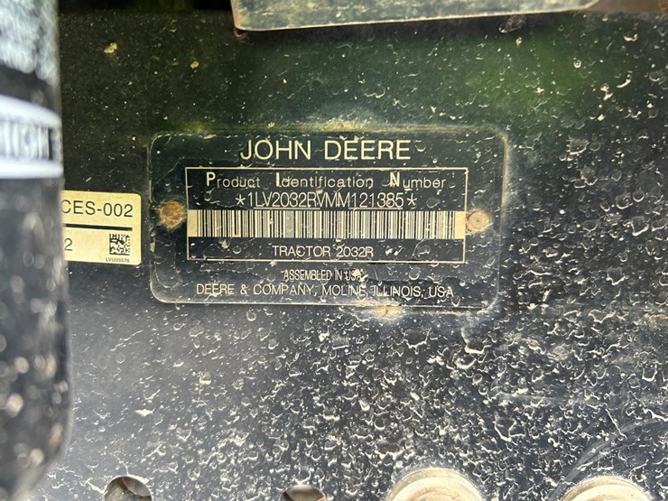 2021-john-deere-2032r-image-32