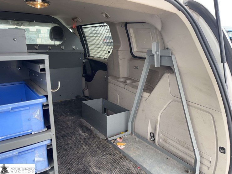 2015-ram-c/v-image-28