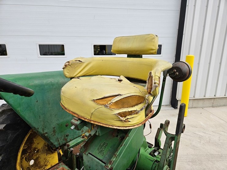 1965-john-deere-2010-image-24