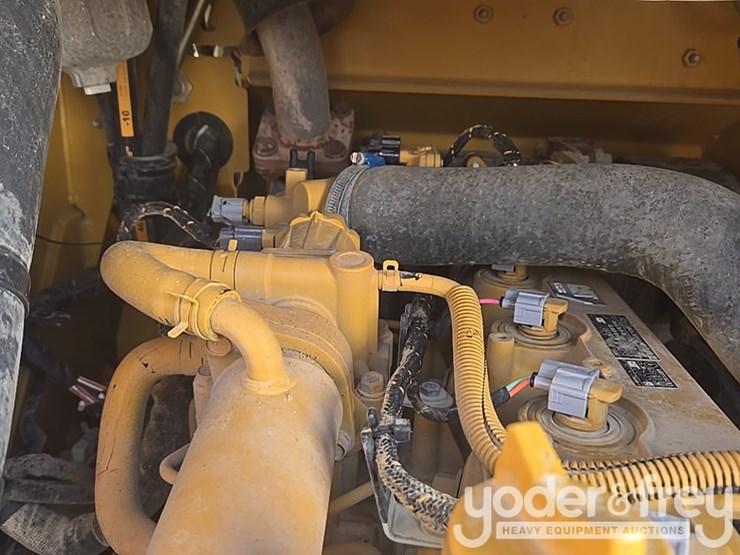 2021-caterpillar-289d3-image-65