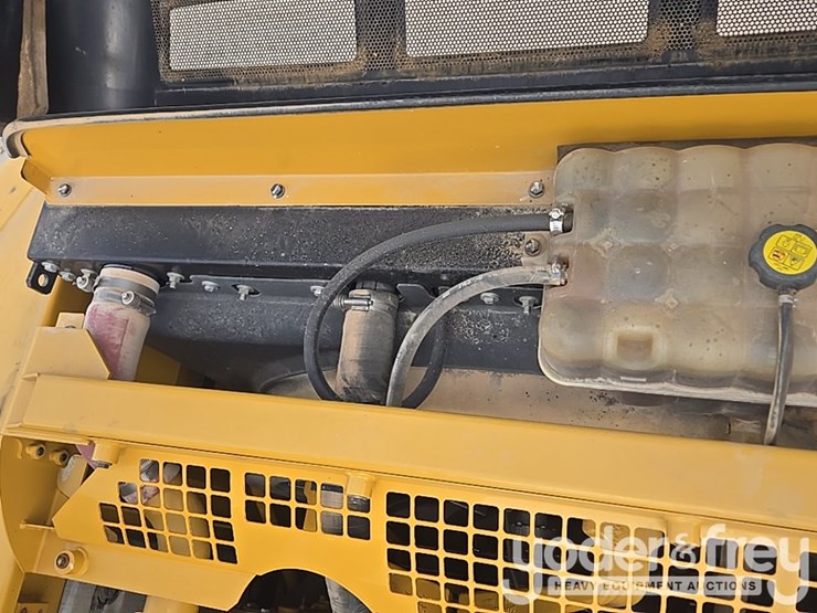 2017-caterpillar-336fl-image-80