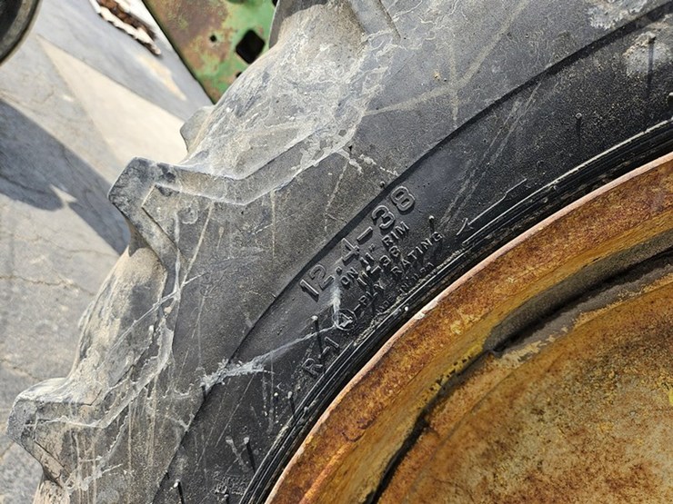 1952-john-deere-model-a-image-42