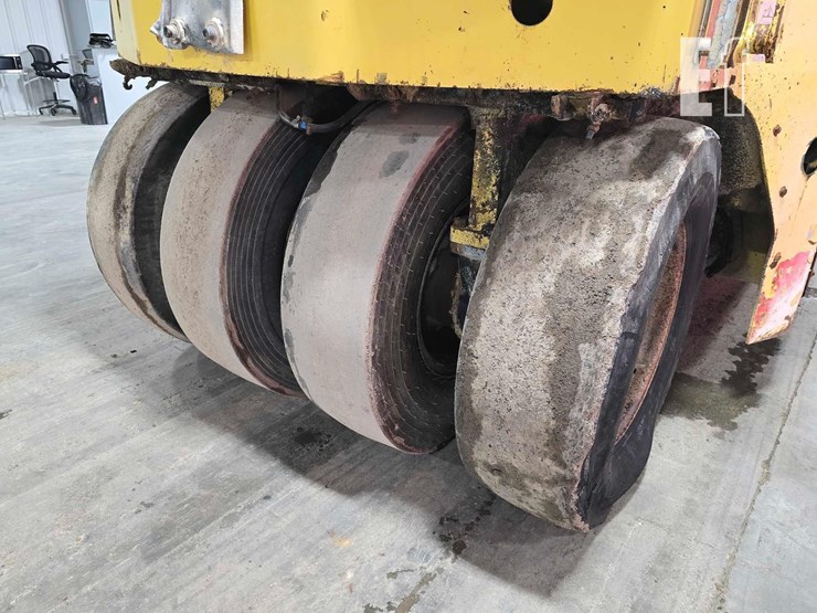 2013-dynapac-cp274-image-13