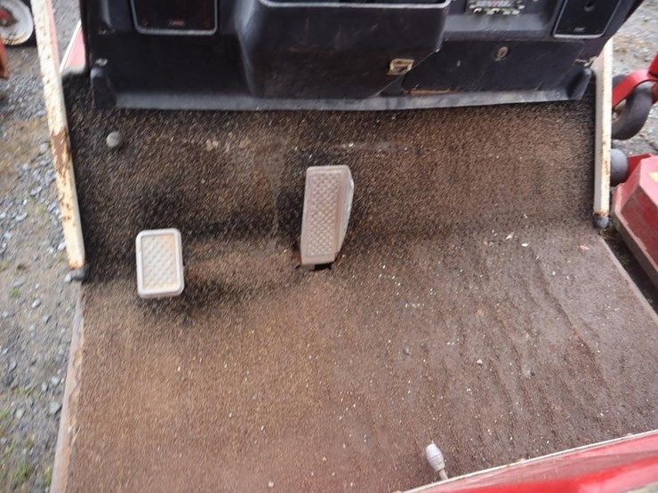 budweiser-racing-harley-davidson-golf-cart-image-15