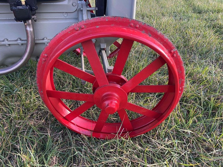 1923-fordson-tractor-image-19