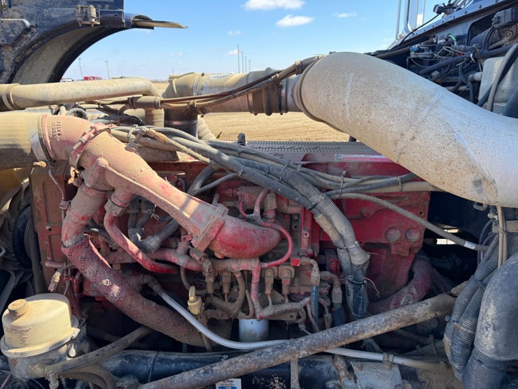 2005-peterbilt-379-image-9