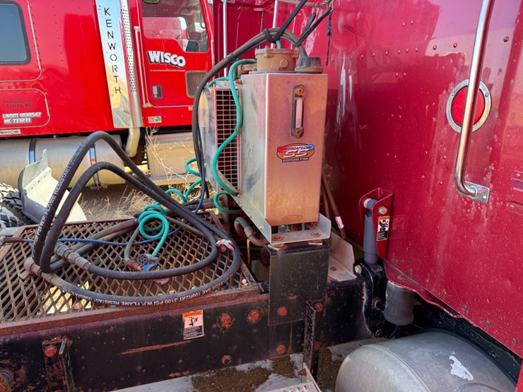 2007-peterbilt-379-image-6