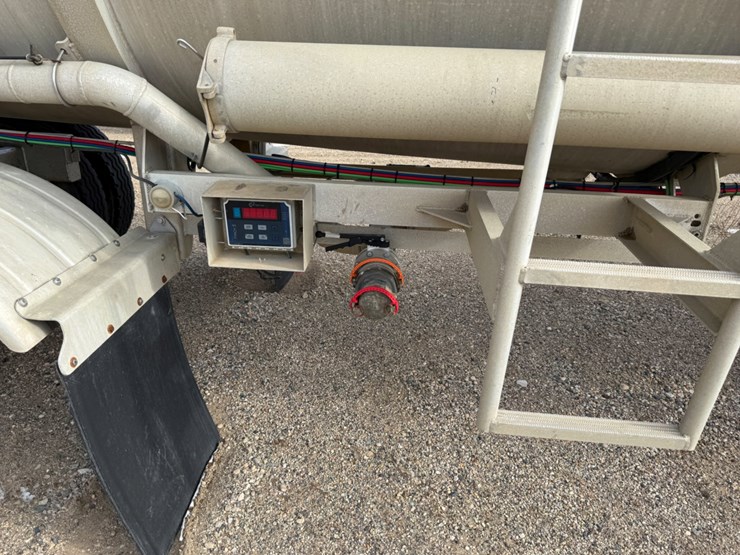 2009-heil-trailer-image-8