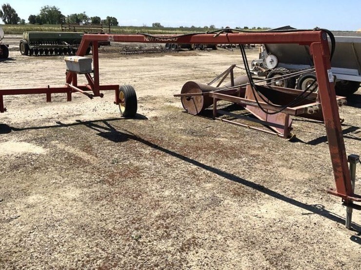 new-holland-252-image-1