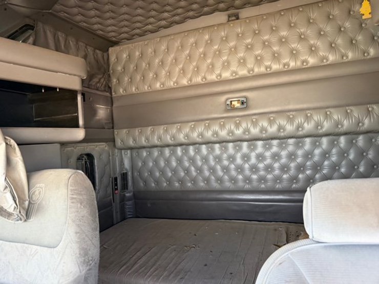 2007-caterpillar-c15-image-8