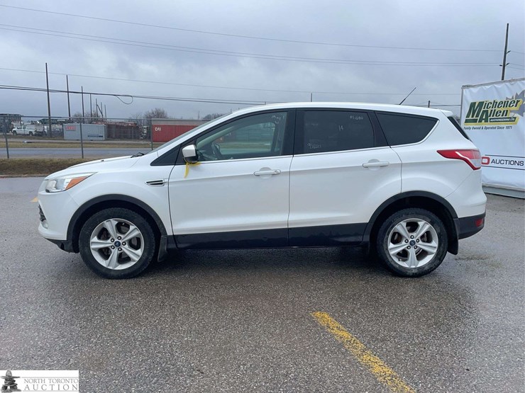 2014-ford-escape-image-8