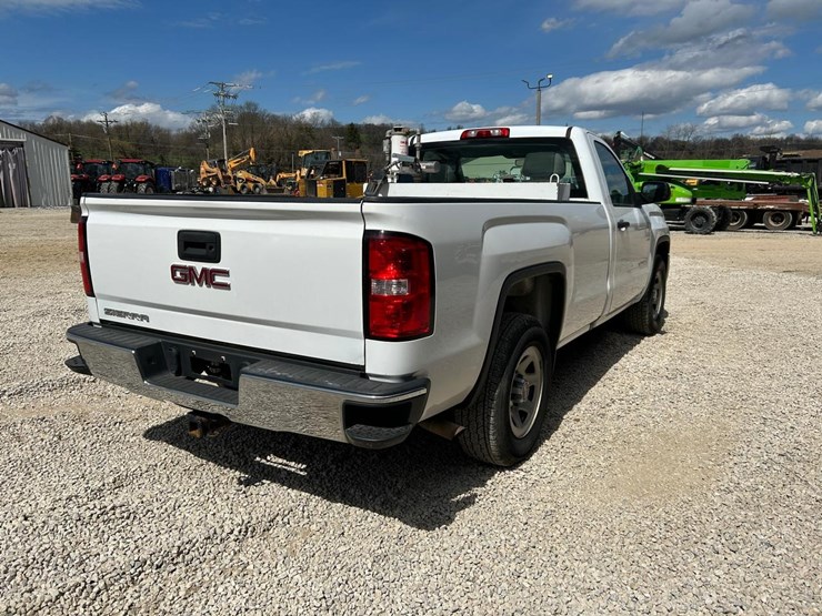 2017-gmc-sierra-1500-image-4