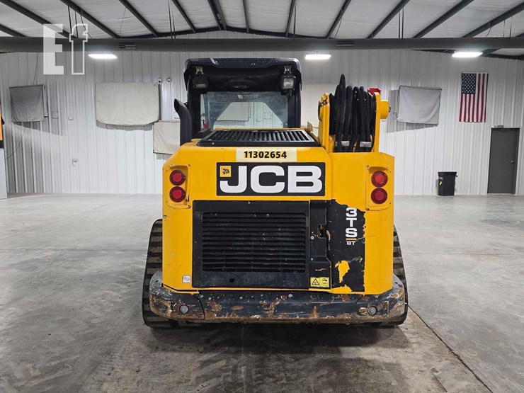 2021-jcb-3ts-8t-image-8