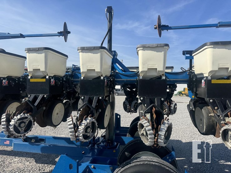 kinze-3500-image-19