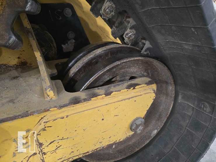 2022-caterpillar-289d3-image-30