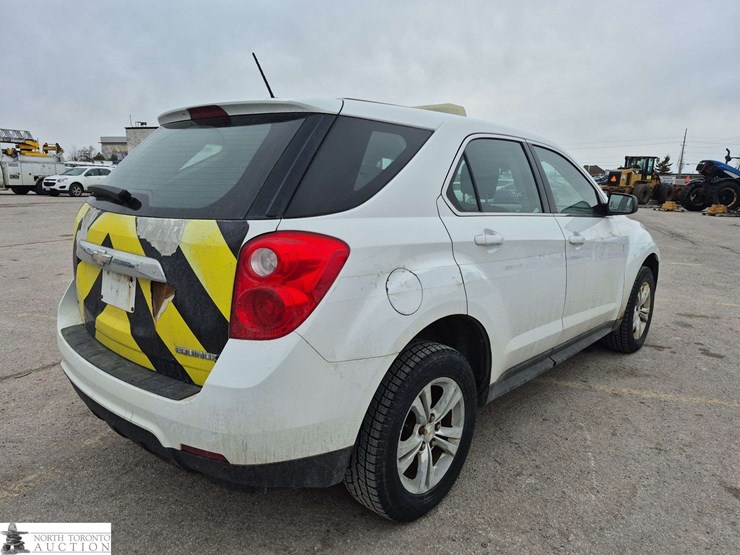 2015-chevrolet-equinox-image-5