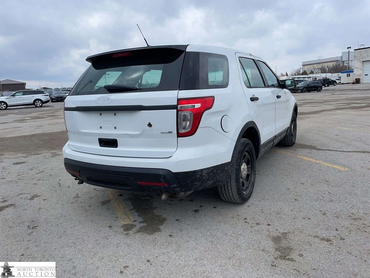 2014-ford-explorer-image-5