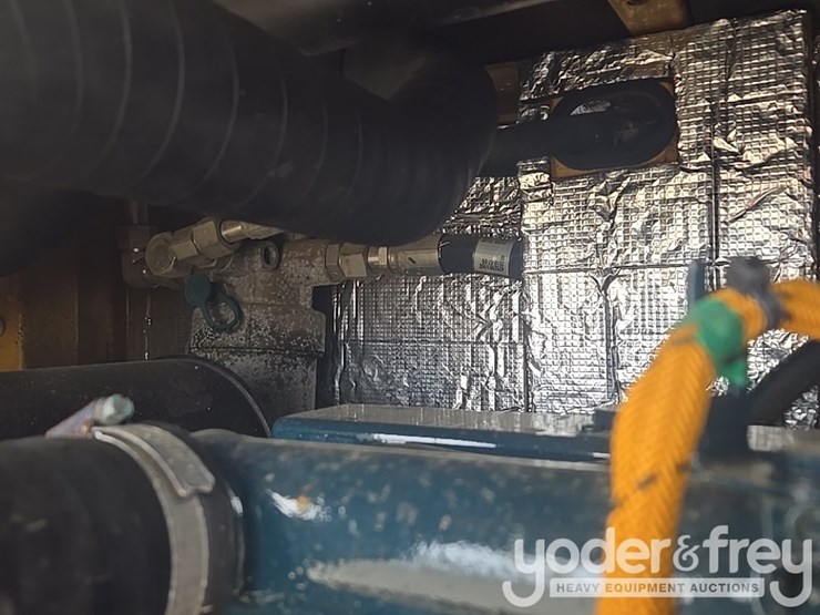 2018-caterpillar-305.5-image-70