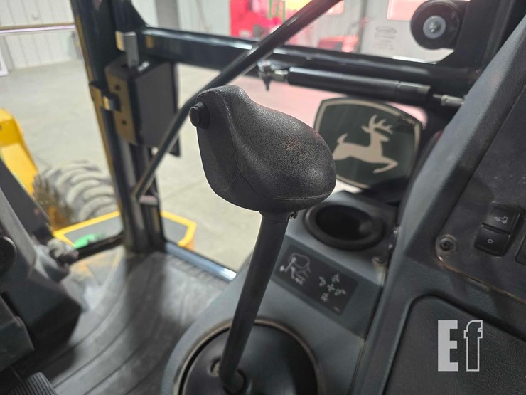 2023-deere-320-p-tier-image-19