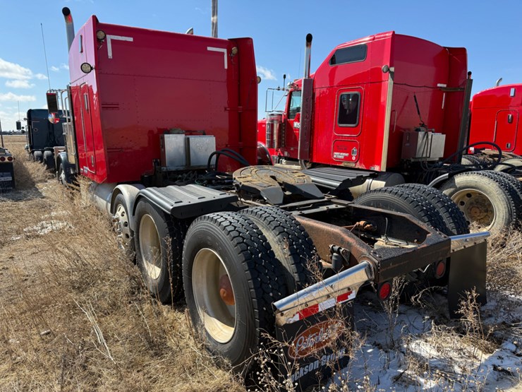 2006-peterbilt-379-image-9