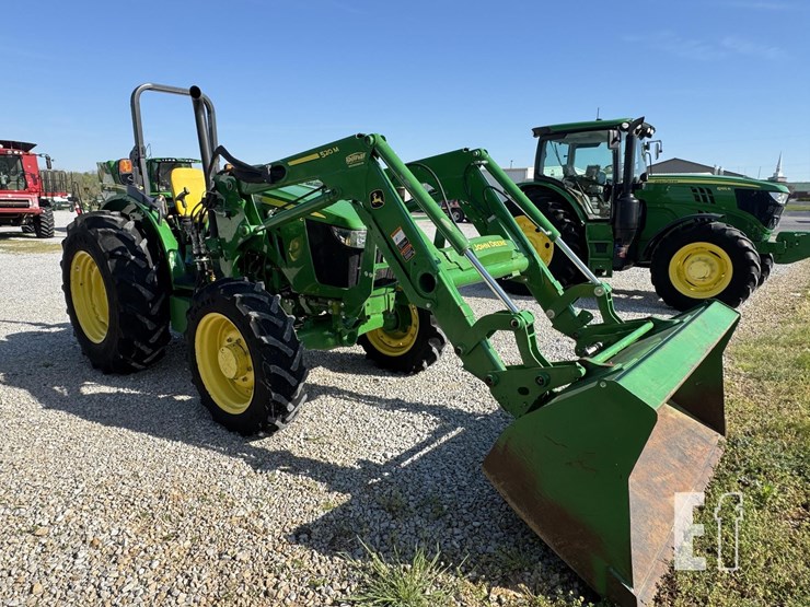 2022-john-deere-5055e-image-3