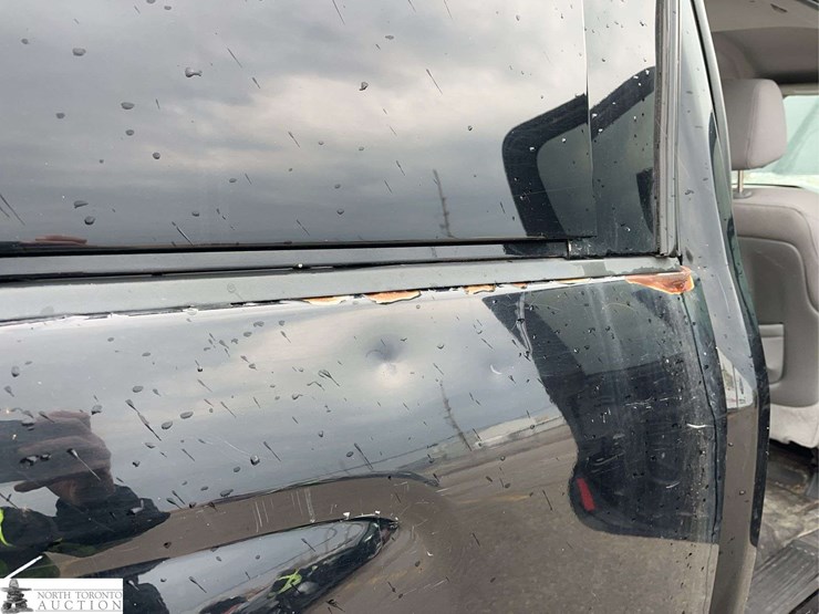 2015-chevrolet-silverado-2500hd-image-34