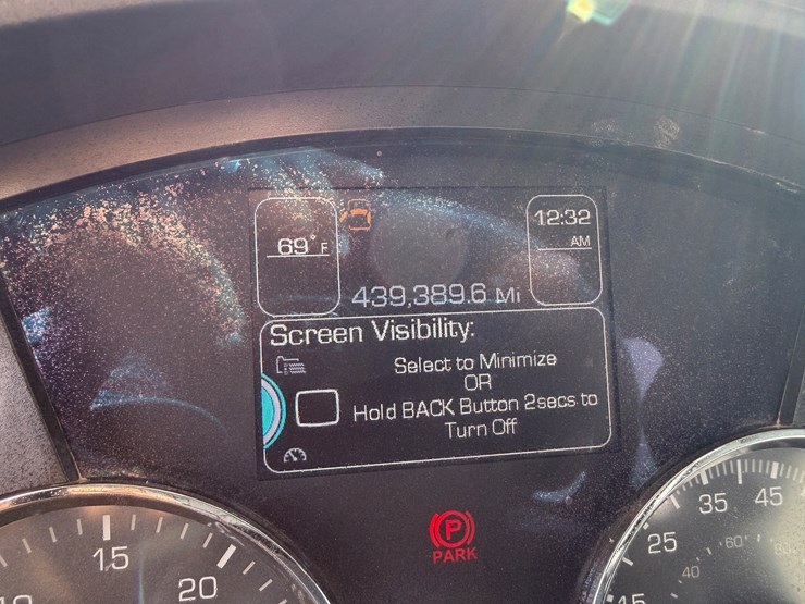 2020-kenworth-t880-image-22