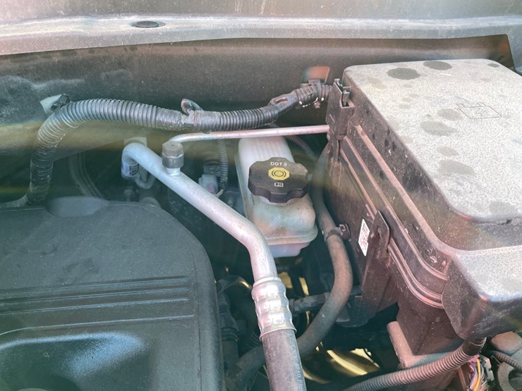 2013-chevrolet-equinox-image-73