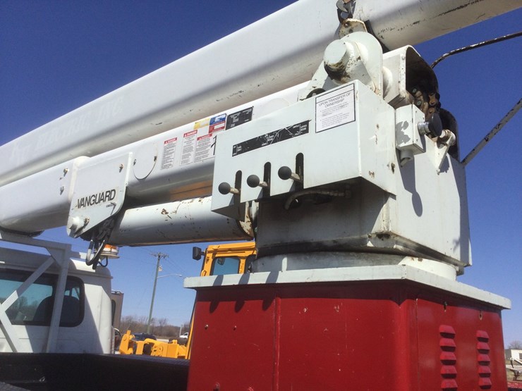 2000-international-4900-image-5