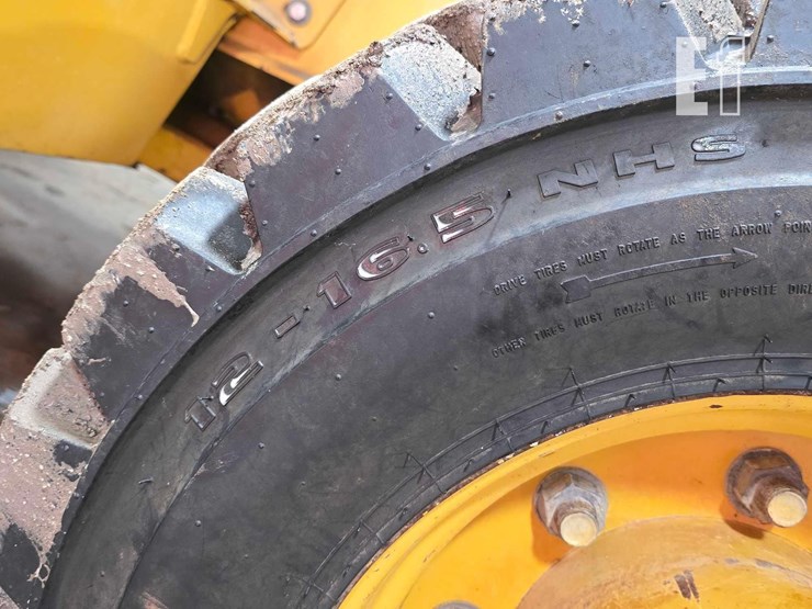 2013-deere-310k-image-31