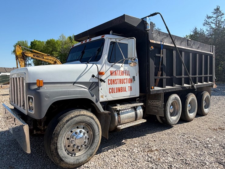 #31925-•-1999-international-tri-axle-dump-truck-image-1