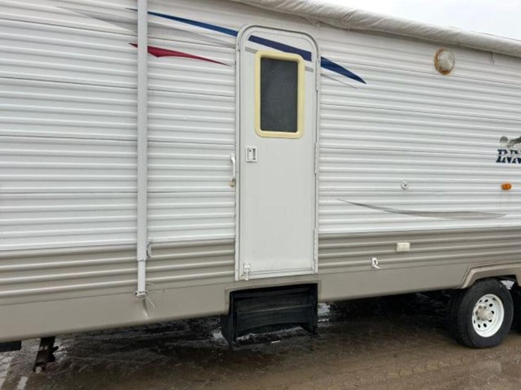 2010-gulf-stream-innsbruck-supreme-lodge-40tbs-t/a-image-16