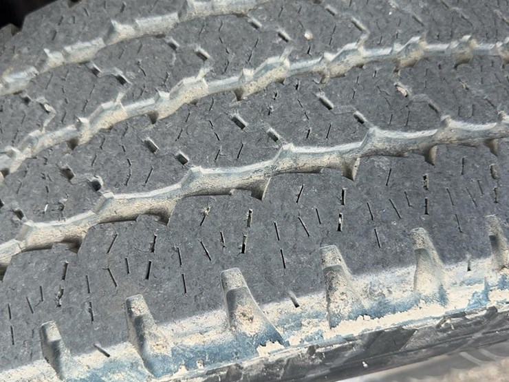 2019-chevrolet-2500-image-15