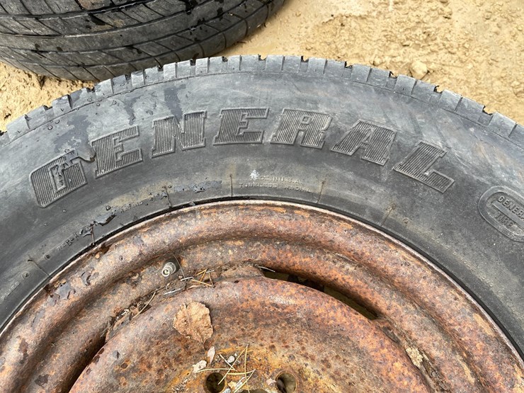 #3926-•-(6)-spare-rims-and-tires-image-13