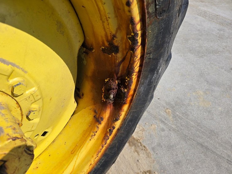 1960-john-deere-435-image-24