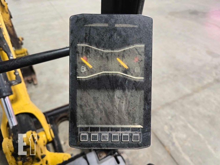 2021-caterpillar-301.8-image-19