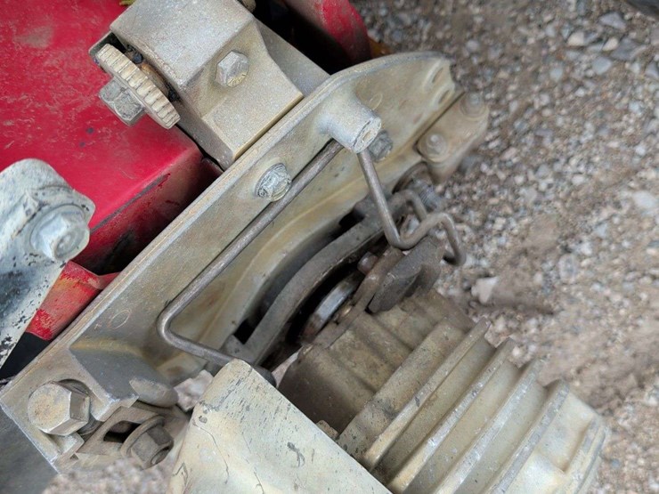 2013-toro-groundsmaster-3320-image-25