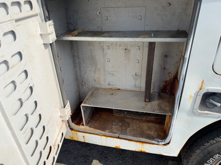 2010-ford-f350-xlt-image-13